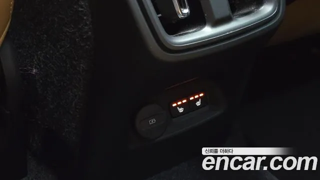 Volvo XC40 2021 thumb 7