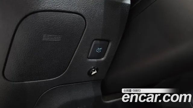 Ford Mustang Mach-E 2019 thumb 10