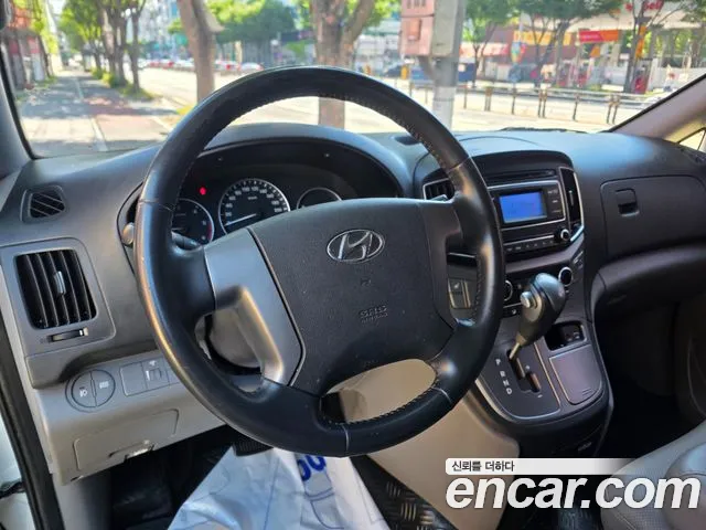 Hyundai Starex 2019 thumb 4