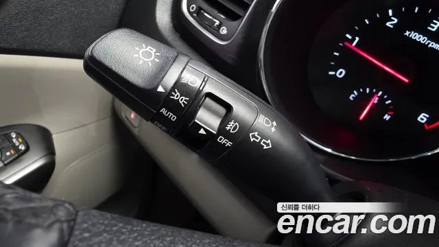 Kia Carnival 2019 thumb 7