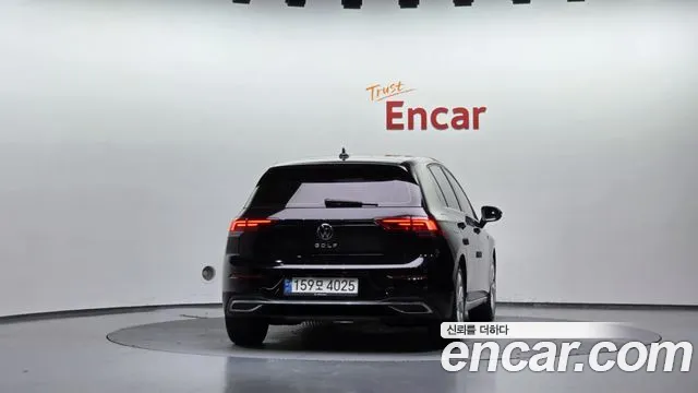 Volkswagen Golf Sportsvan 2022 thumb 8