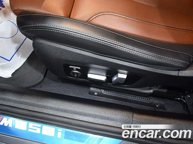 BMW 8 серии 2023 thumb 9