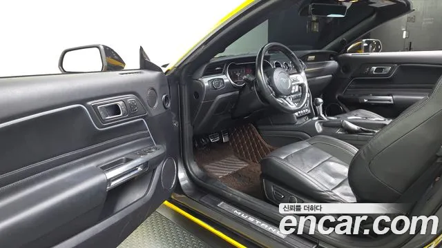 Ford Mustang Mach-E 2019 thumb 2