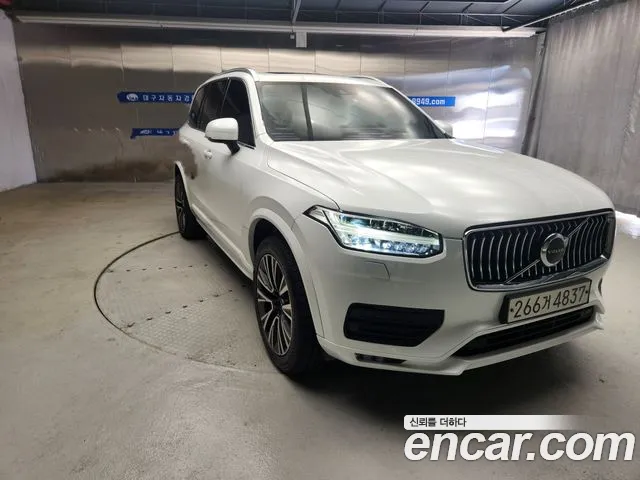 Volvo XC90 2019 thumb 2