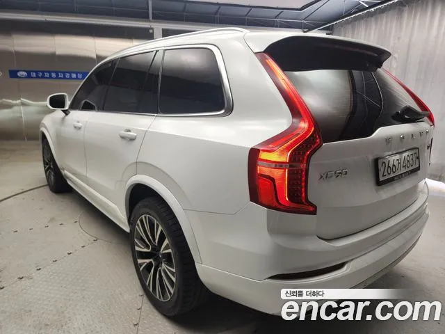Volvo XC90 2019 thumb 5