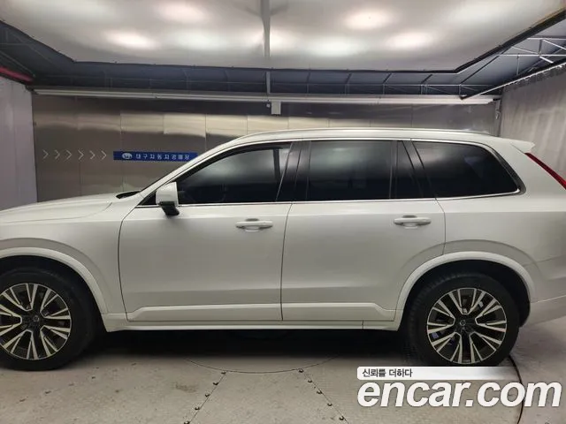 Volvo XC90 2019 thumb 11