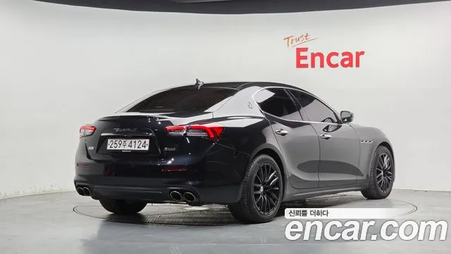 Maserati Ghibli 2020 thumb 2