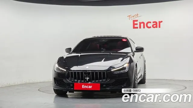 Maserati Ghibli 2020 thumb 9