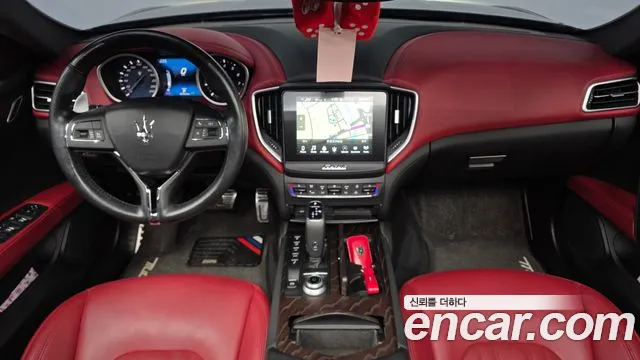 Maserati Ghibli 2020 thumb 5