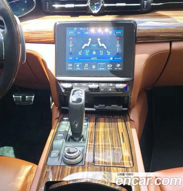 Maserati Quattroporte 2019 thumb 8