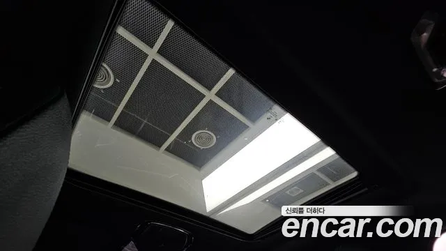 BMW i4 2022 thumb 5