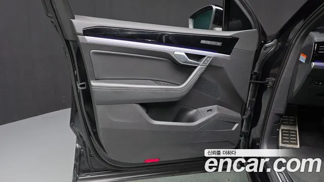 Volkswagen Touareg 2021 thumb 2