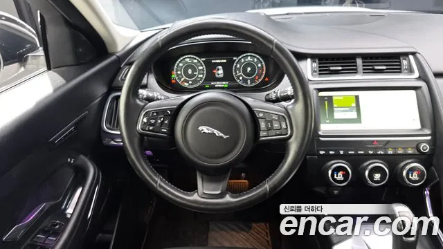 Jaguar E-Pace 2019 thumb 4