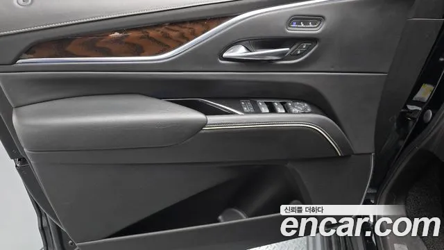 Cadillac Escalade 2021 thumb 2