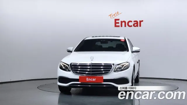 Mercedes-Benz E-Класс 2020 thumb 5