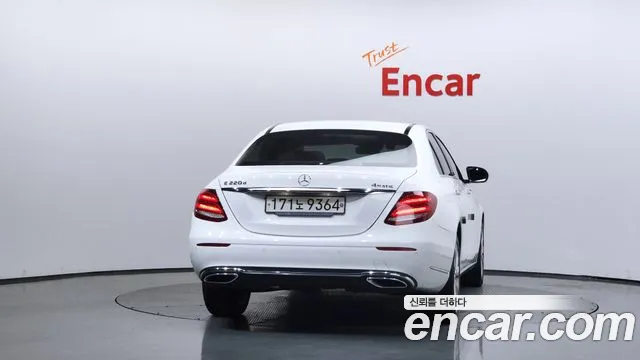 Mercedes-Benz E-Класс 2020 thumb 7