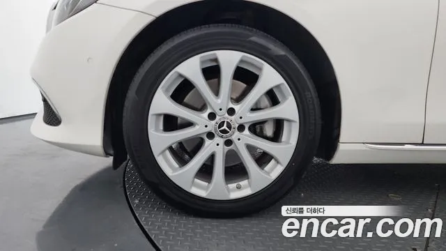Mercedes-Benz E-Класс 2020 thumb 9