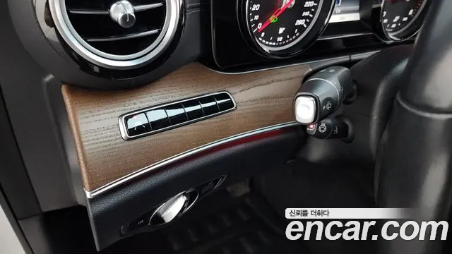 Mercedes-Benz E-Класс 2020 thumb 10