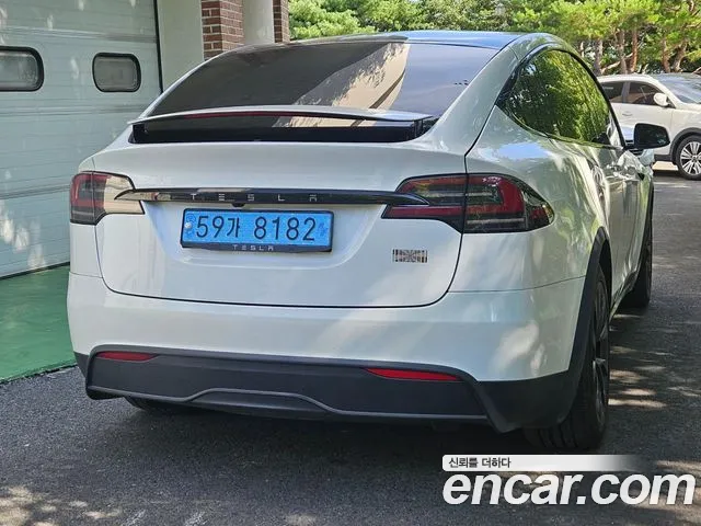 Tesla Model X 2023 thumb 7