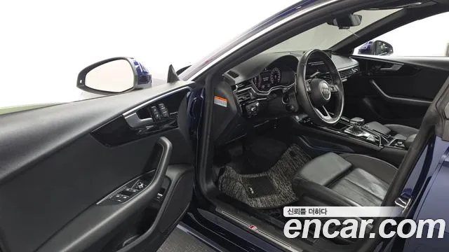 Audi A5 2020 thumb 6