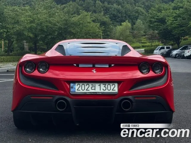 Ferrari F8 2021 thumb 7