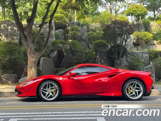 Ferrari F8 2021 thumb 5