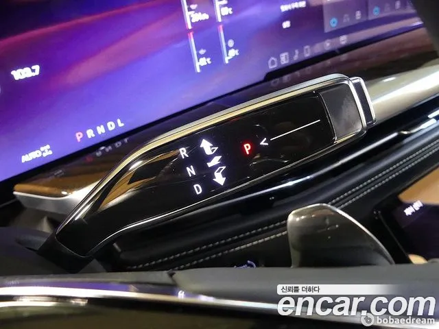 Cadillac Escalade 2025 thumb 11