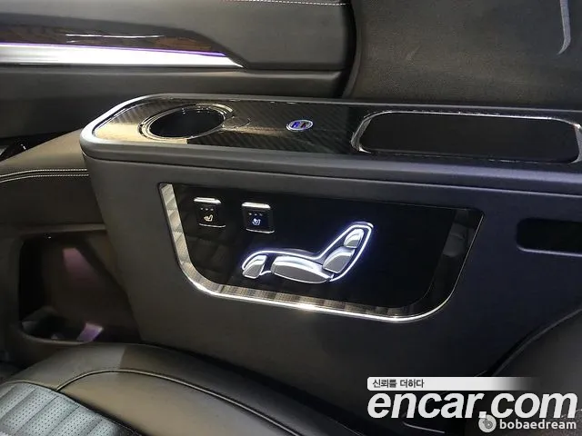 Cadillac Escalade 2025 thumb 12