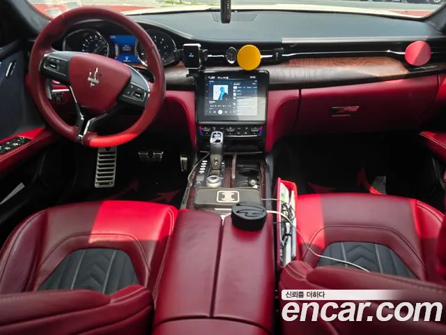 Maserati Quattroporte 2019 thumb 3