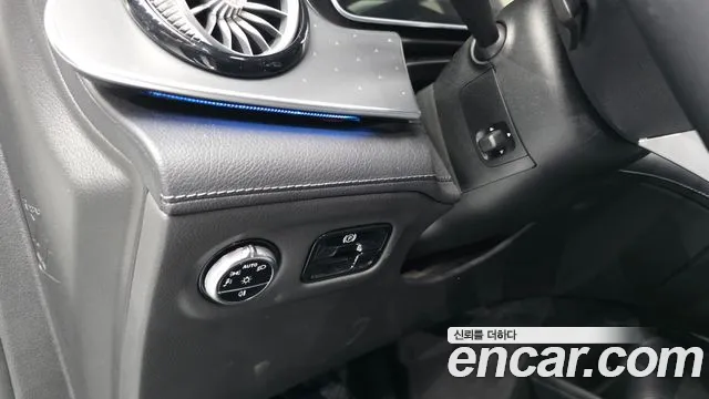 Mercedes-Benz EQE 2023 thumb 3