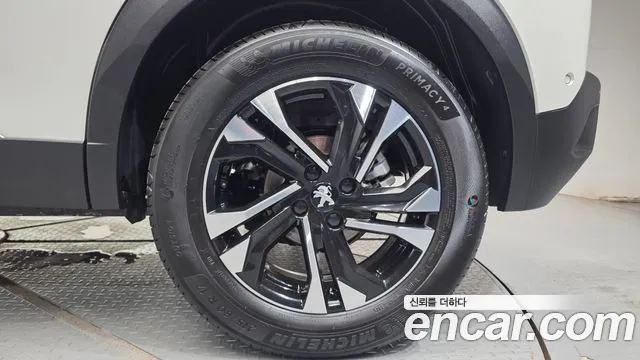 Peugeot 2008 2021 thumb 6