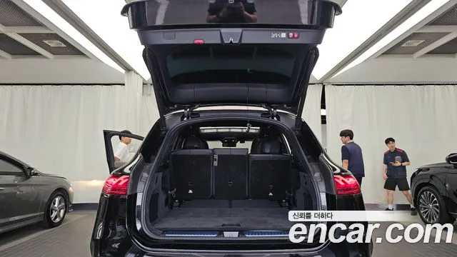 Mercedes-Benz EQS 2023 thumb 12