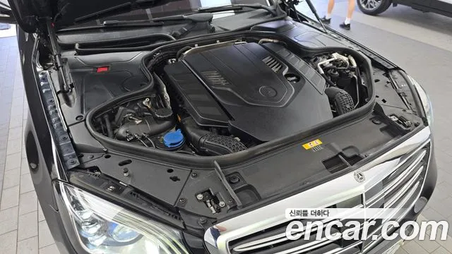 Mercedes-Benz S-Класс 2019 thumb 4