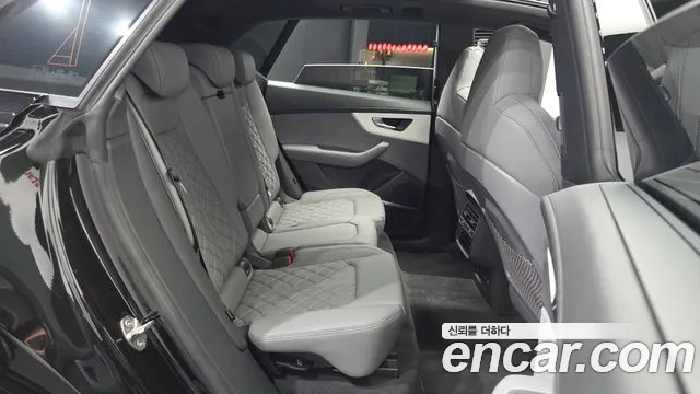 Audi Q8 2025 thumb 6