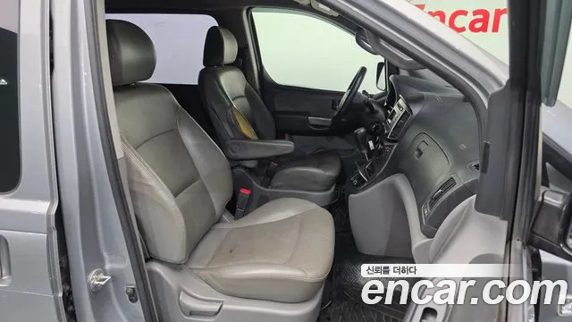 Hyundai Starex 2019 thumb 9
