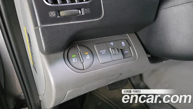 Hyundai Starex 2019 thumb 8