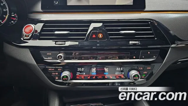 BMW M5 2019 thumb 6