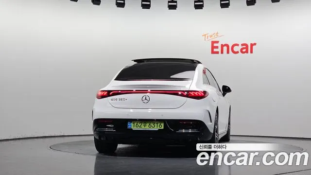 Mercedes-Benz EQE 2024 thumb 11
