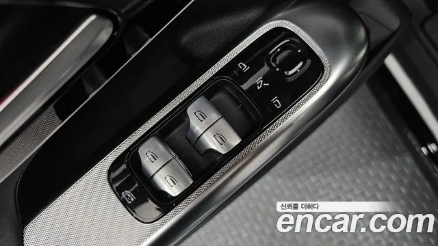 Mercedes-Benz EQE 2024 thumb 10