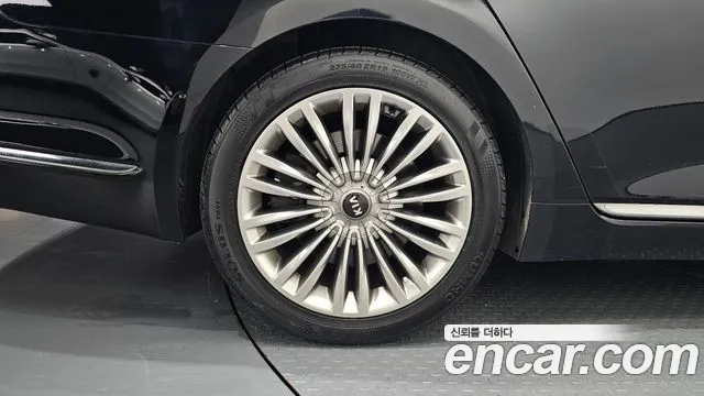 Kia K9 2019 thumb 3