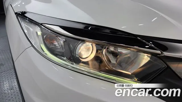 Honda HR-V 2019 thumb 2