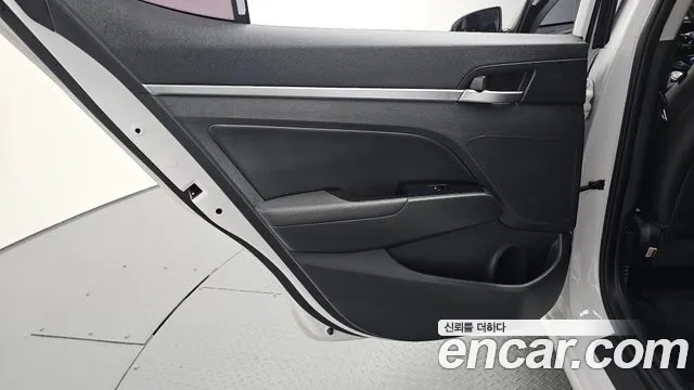 Hyundai Avante 2019 thumb 5