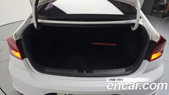 Hyundai Avante 2019 thumb 2