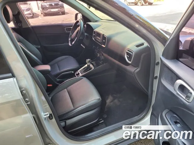 Hyundai Venue 2020 thumb 2