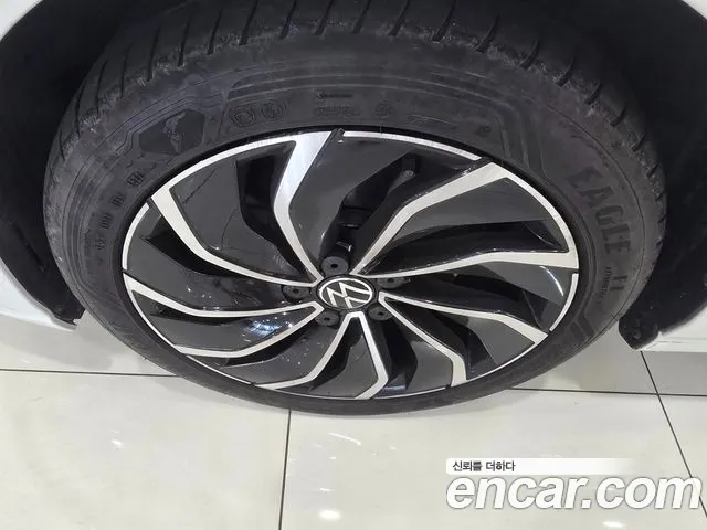 Volkswagen Golf Sportsvan 2023 thumb 9