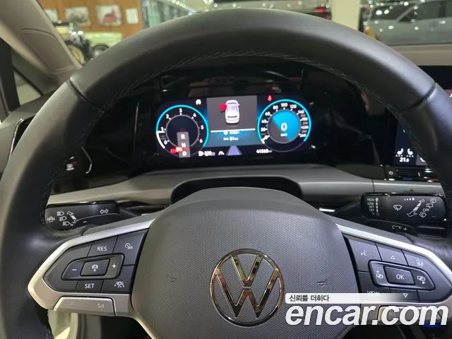 Volkswagen Golf Sportsvan 2023 thumb 5