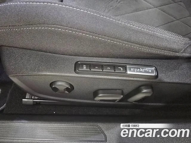 Volkswagen Golf Sportsvan 2023 thumb 12