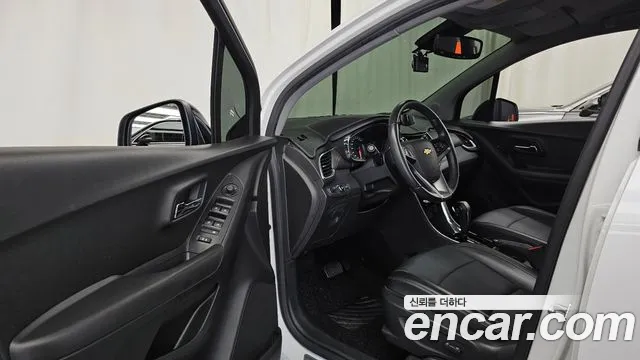 Chevrolet Tracker 2019 thumb 2