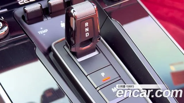 Porsche 911 2023 thumb 4