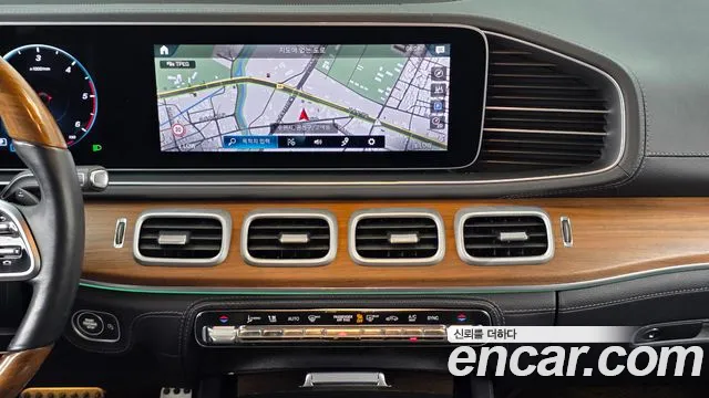 Mercedes-Benz GLS 2021 thumb 10